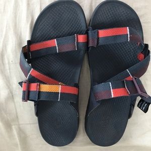 Chacos Low down sandals womens size 9 navy